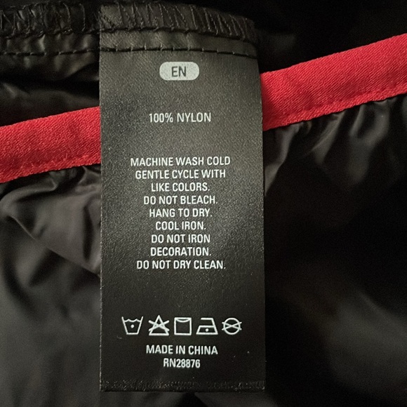 Atlanta Hawks Windbreaker, Men’s size Large - Picture 11 of 14